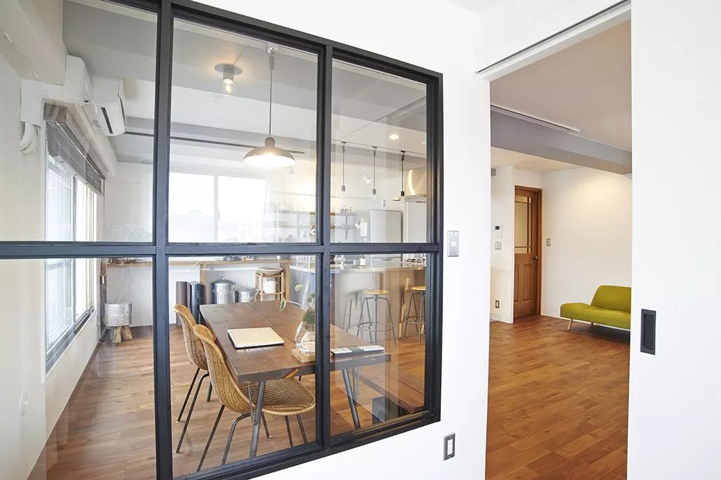 房子装修怎样设置小窗户,家庭装修窗户注意事项和细节