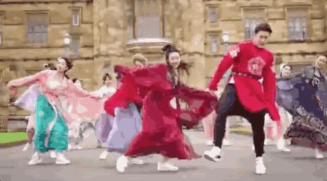 95后中国姑娘在澳洲,中国姑娘在澳洲街头