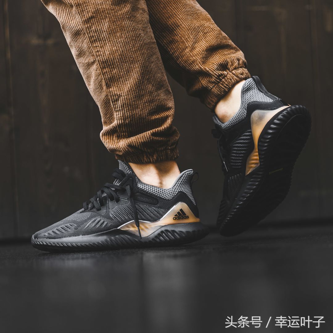 近期新鞋精选，只有看了上脚照，你才知道这双鞋比你想象中更帅气