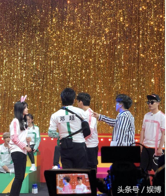 《奔跑吧》回应邓超打石膏问题却惹怒网友,超哥和李晨的对话很暖