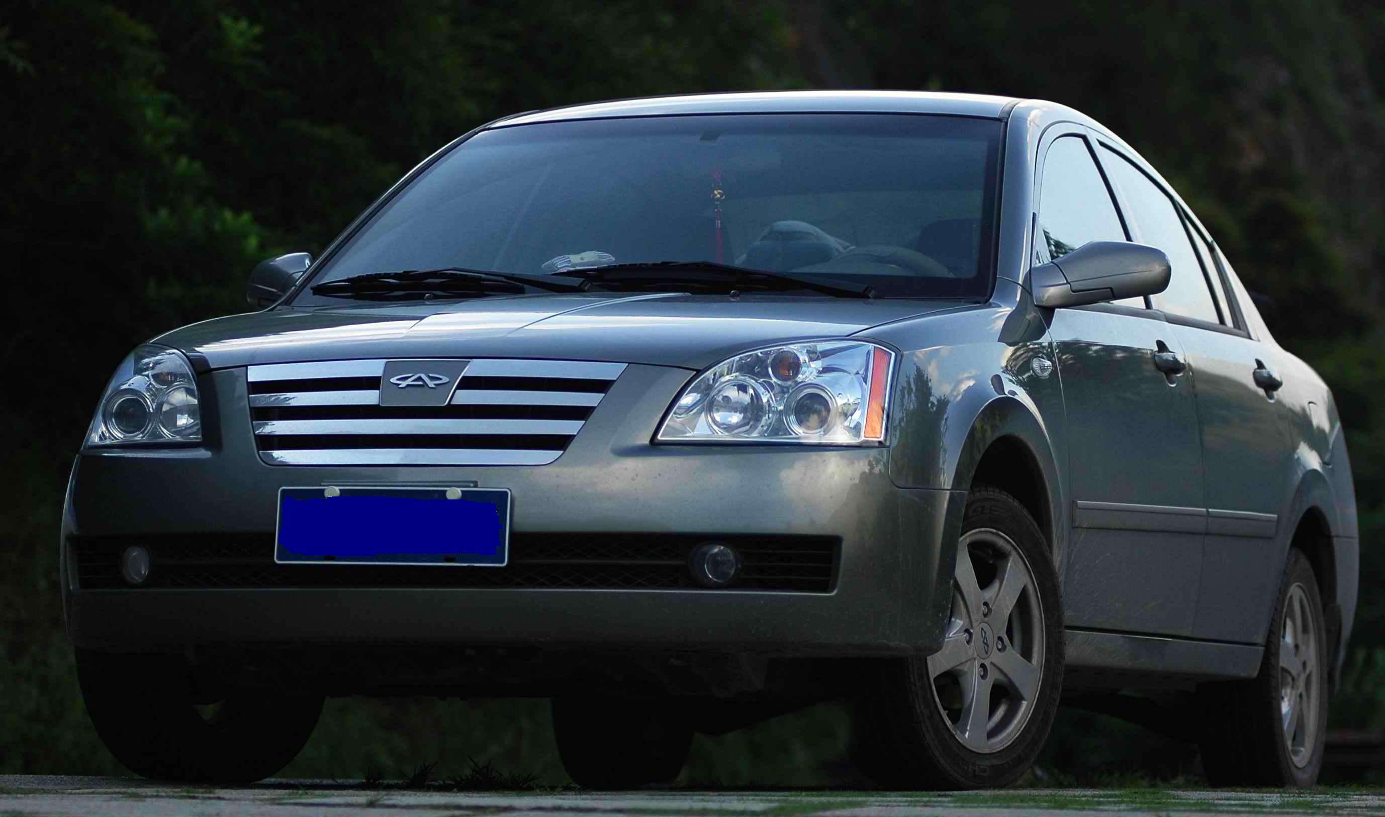 一万元能买到什么二手车,一万元左右的两厢二手车