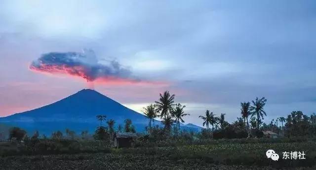 巴厘岛阿贡火山最新消息,巴厘岛阿贡火山喷发的原因