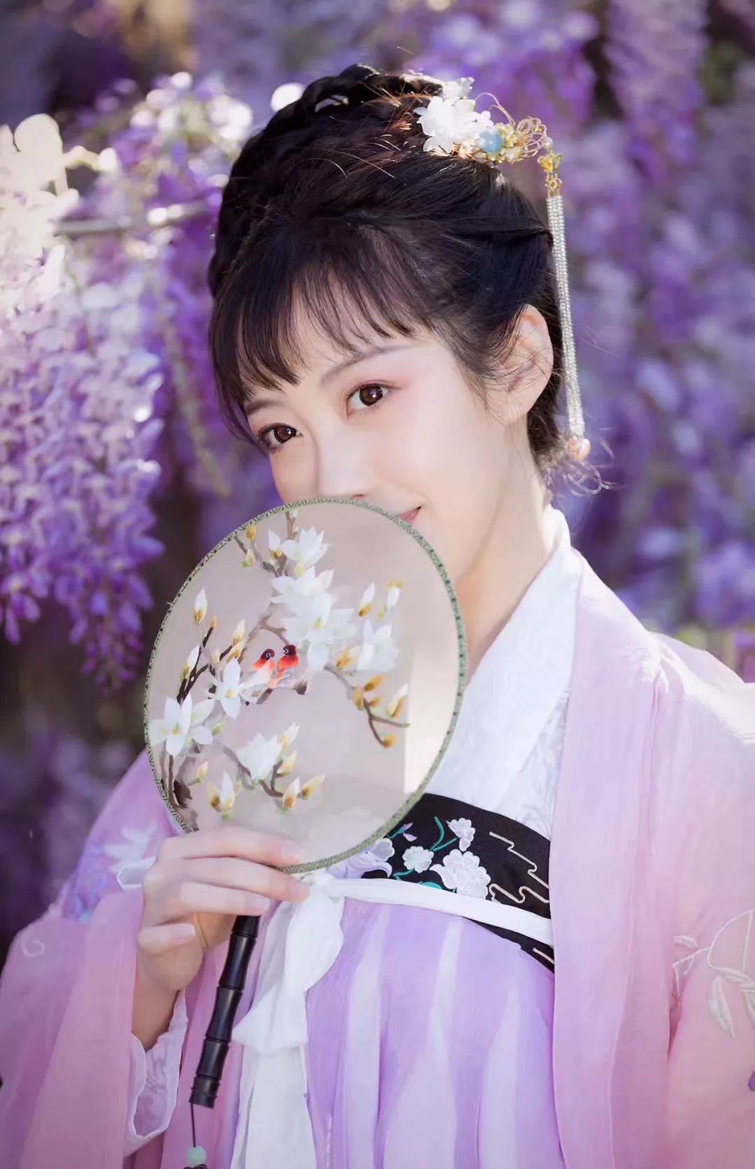 90后中国姑娘,在澳洲街美哭外媒