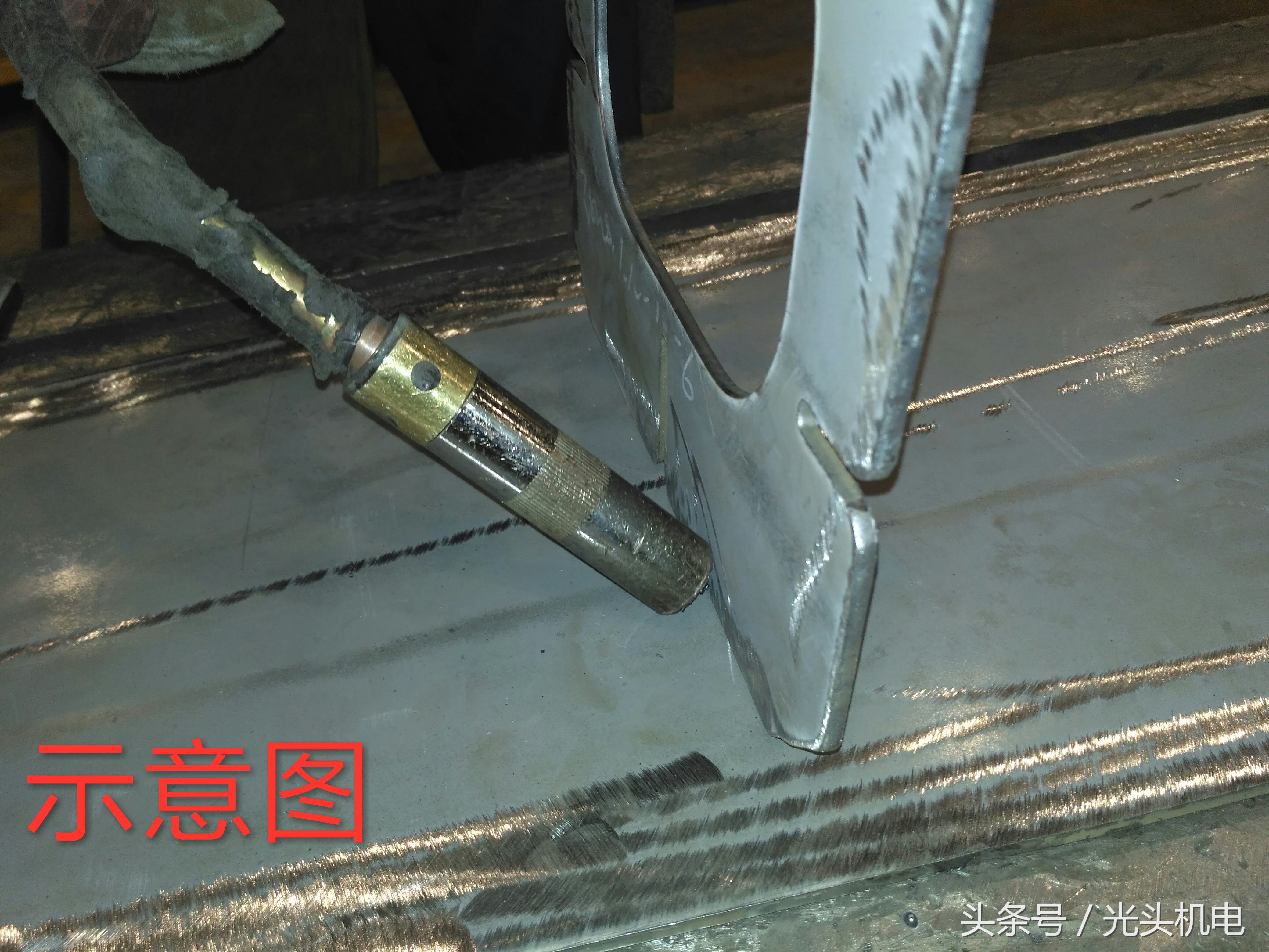 co2气体保护焊教学视频,简述co2气体保护焊焊接设备的组成