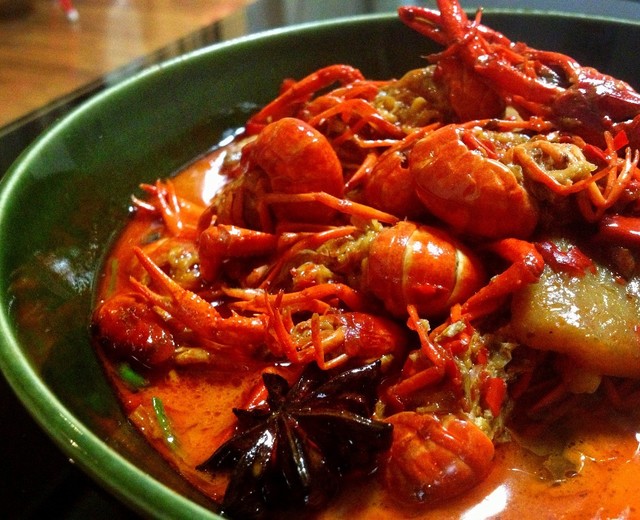 魔芋豆腐龙虾家常做法,湖南魔芋豆腐龙虾的家常做法