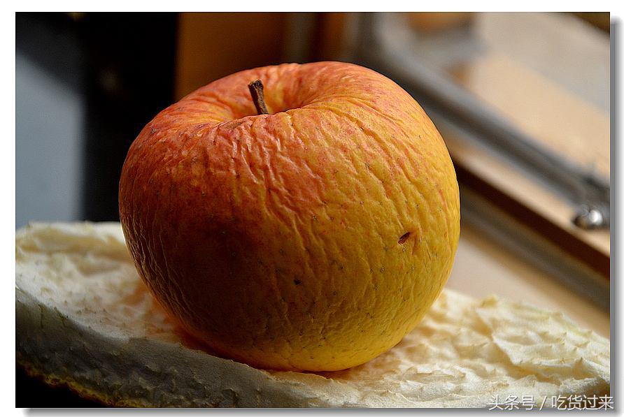 烂一小块的苹果还能吃吗,苹果很好吃但是烂了还能吃吗