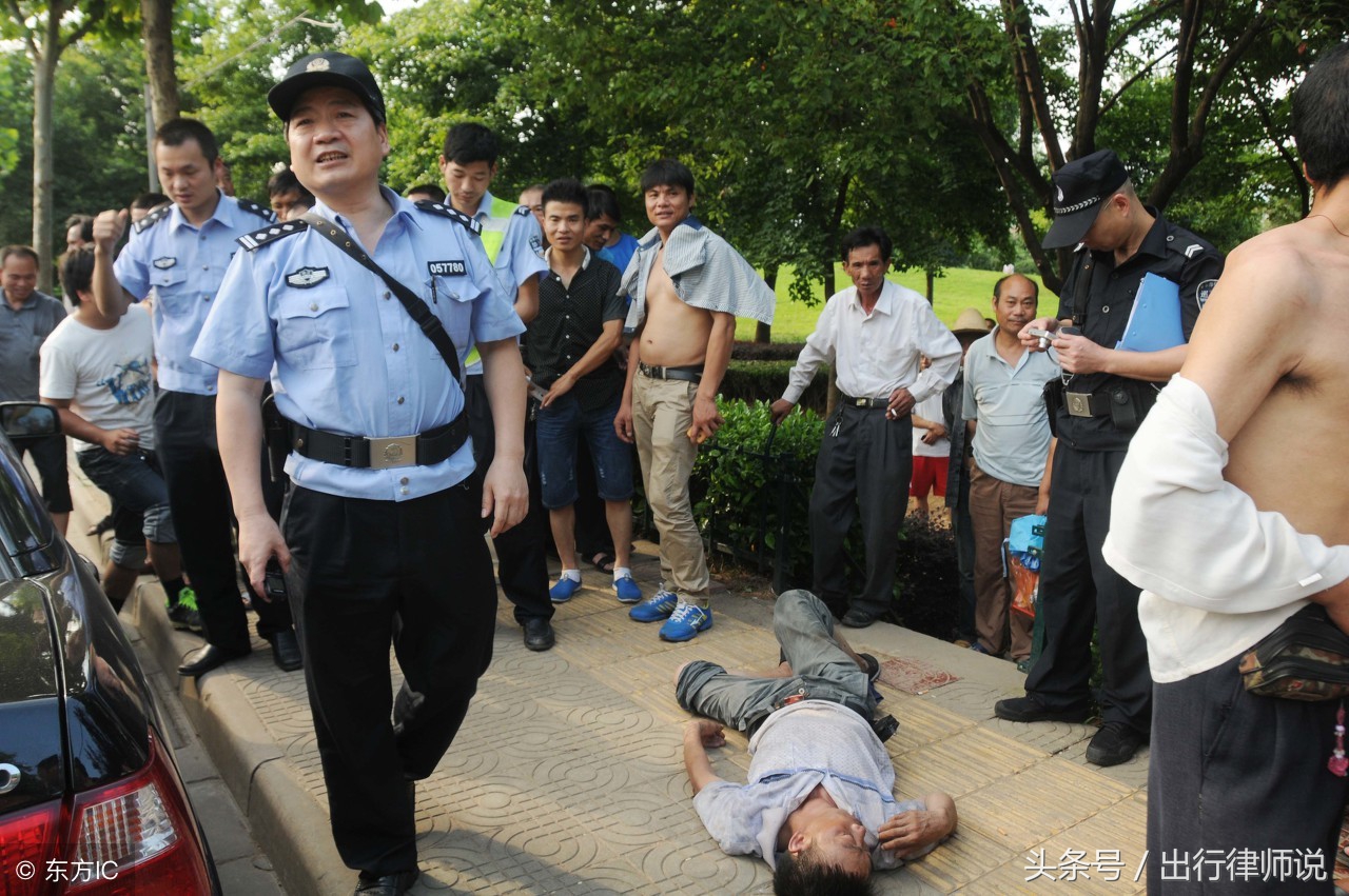 不小心撞伤了碰瓷者要担责吗,碰瓷者被撞死车主该赔钱吗