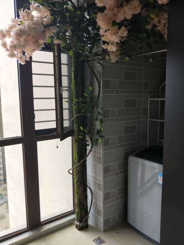 新房装修，沙发一不小心买大了，怎么补救？万能的网友给支个招