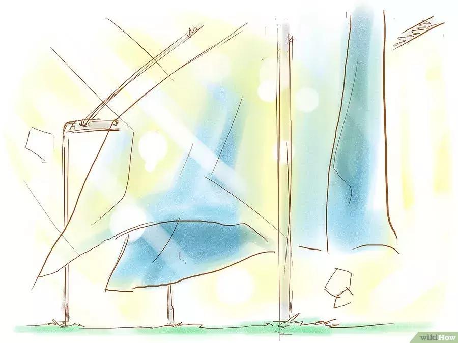 狗狗尿床上了怎么教训它,狗狗要尿垫该怎么教训他