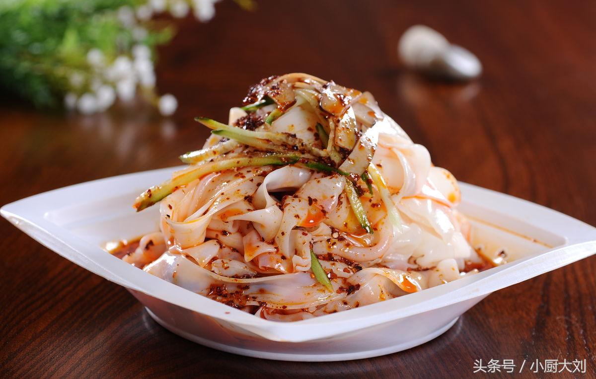 不洗面怎样做出柔软筋道的凉皮,不洗面凉皮怎样做才柔软筋道