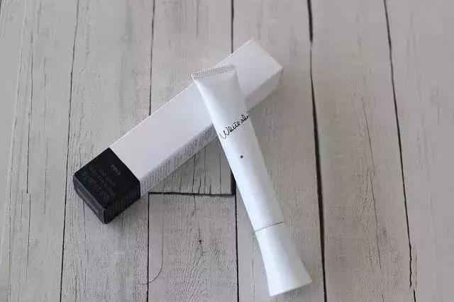 祛斑淡斑精华推荐排行榜第一名,祛斑美白好用的产品