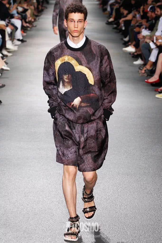 刘雯为国争光时刻,刘雯世界杯冠军