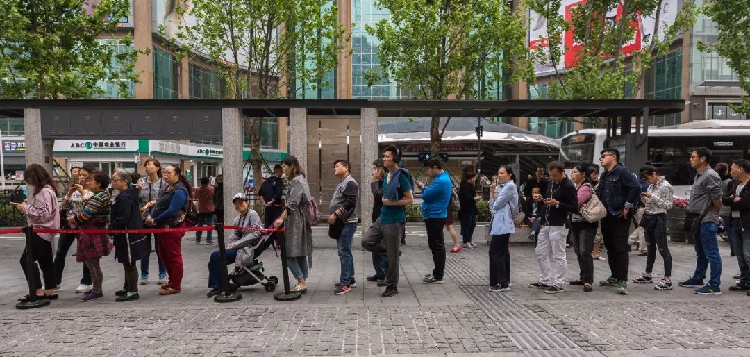 在决定去排鲍师傅前，我建议你点进来看看