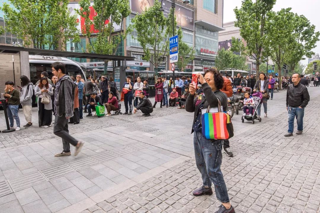 在决定去排鲍师傅前，我建议你点进来看看