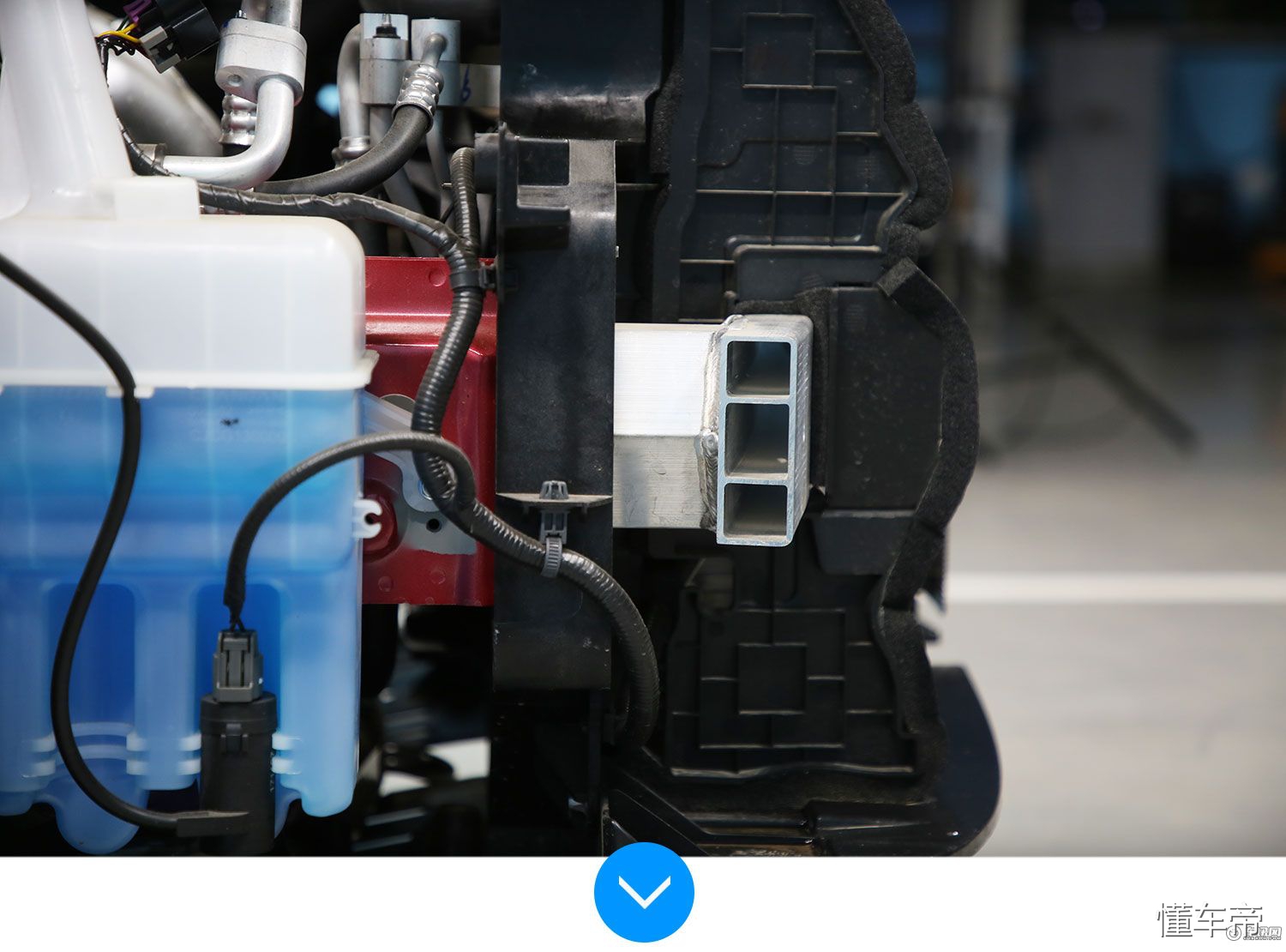 长安逸动plus1.4t蓝鲸版碰撞拆解,长安逸动plus2023前后防撞梁拆解