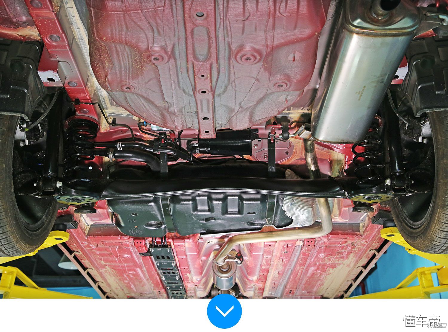 长安逸动plus1.4t蓝鲸版碰撞拆解,长安逸动plus2023前后防撞梁拆解