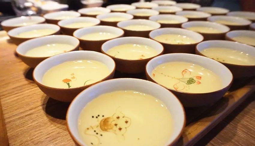 昆明一个百鬼夜行的地方,鲜衣怒马,快意江湖,满足你的江湖梦想