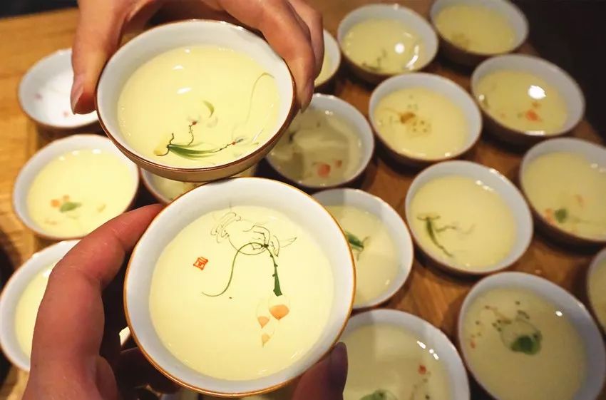 昆明一个百鬼夜行的地方,鲜衣怒马,快意江湖,满足你的江湖梦想