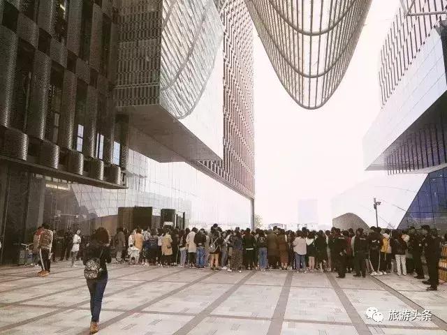 鑻忓窞璺戠敺,璺戠敺鑻忓窞浜哄北浜烘捣