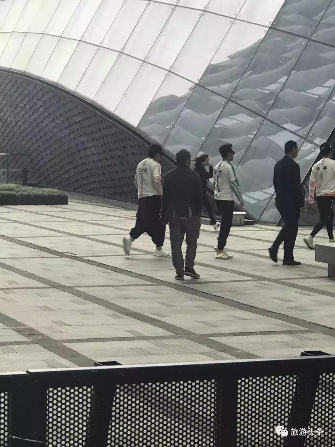 鑻忓窞璺戠敺,璺戠敺鑻忓窞浜哄北浜烘捣