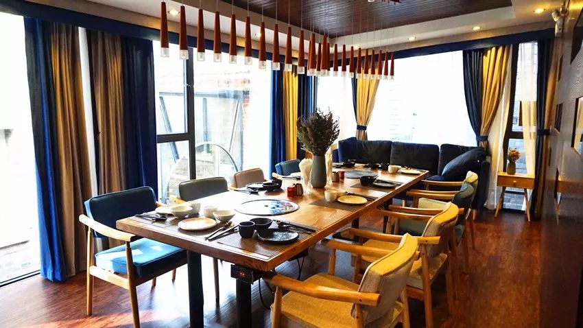 昆明一个百鬼夜行的地方,鲜衣怒马,快意江湖,满足你的江湖梦想