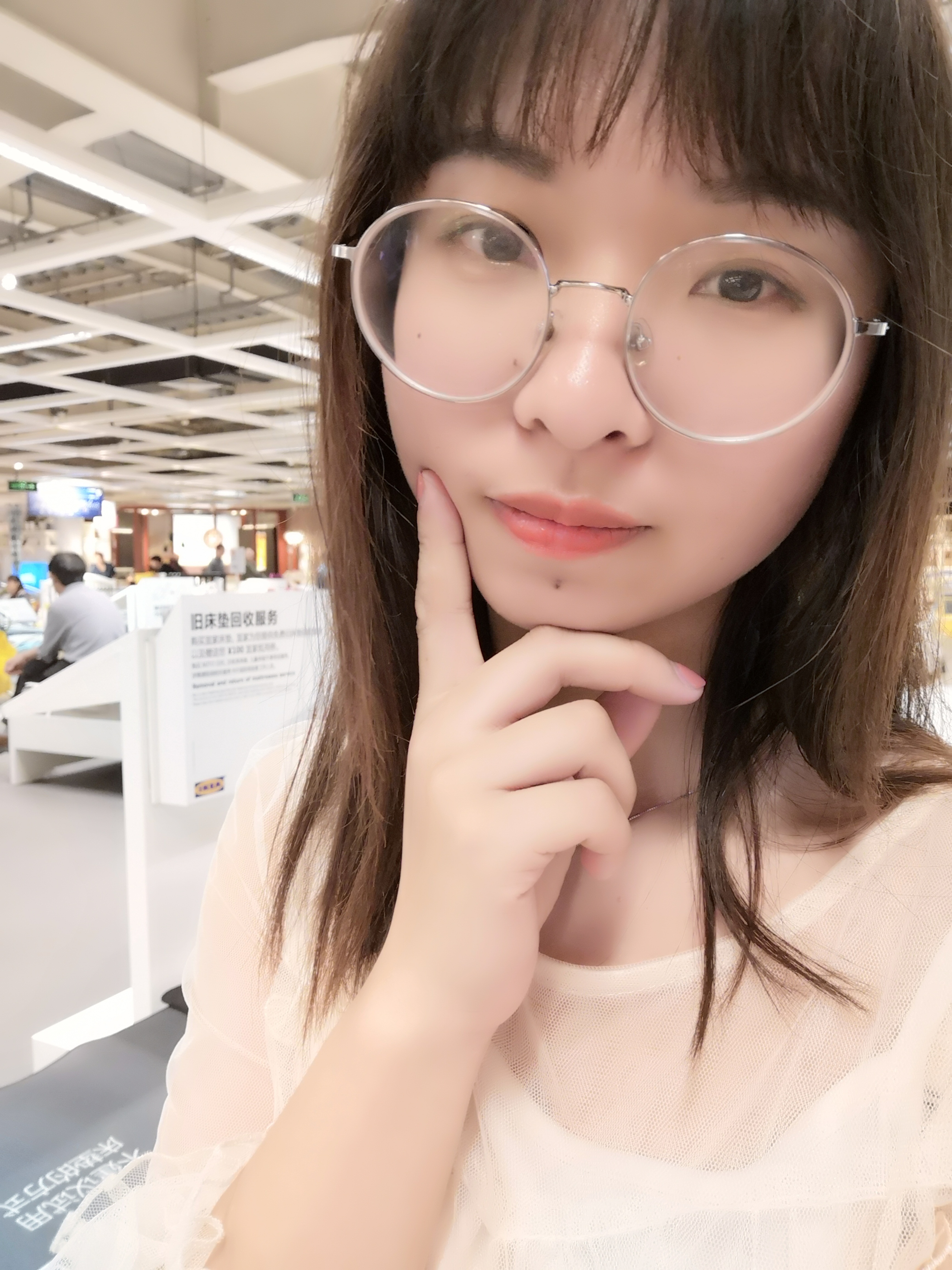 华为p20香槟金和宝石蓝哪个好看,极光色或成潮流华为p20开箱图赏