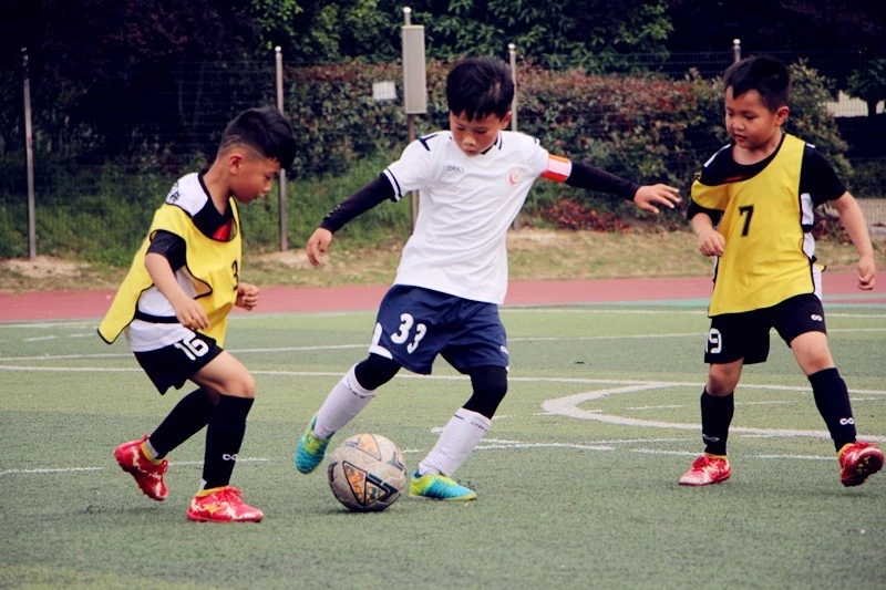 小学生足球比赛有感,足球赛有感