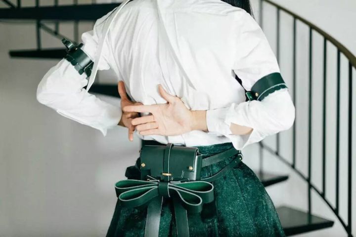 热巴最新一期穿搭,热巴平价穿搭