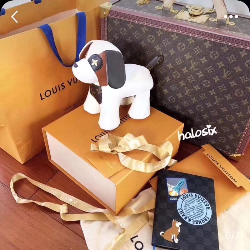 撞包不可怕！为你找到了今年夏天最出彩的包包赢过无数大牌