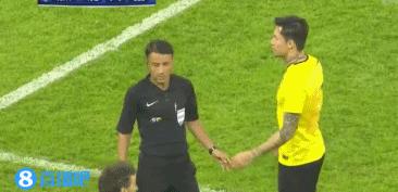 张琳芃的自摆乌龙将国足推入困境,男足迎战韩国张琳芃