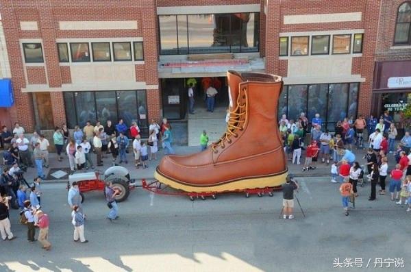 高帮英伦风ins工装靴,红翼877和875哪个好