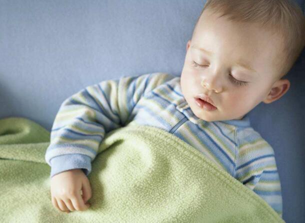 11个月宝宝晚上睡觉频繁夜醒原因,10个月宝宝晚上不睡觉是什么原因