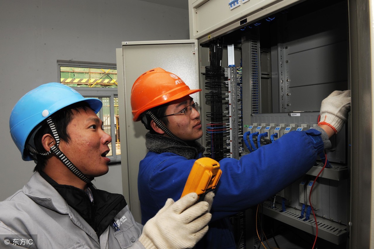 为什么服务行业工资这么低,服务行业薪酬低