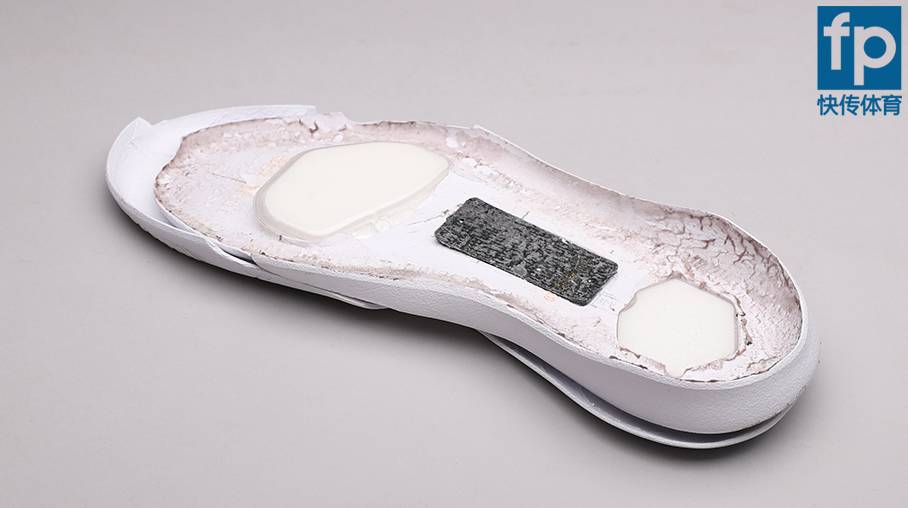 绑带固定件不会影响气垫!保罗11拆解报告