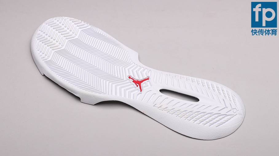 绑带固定件不会影响气垫!保罗11拆解报告