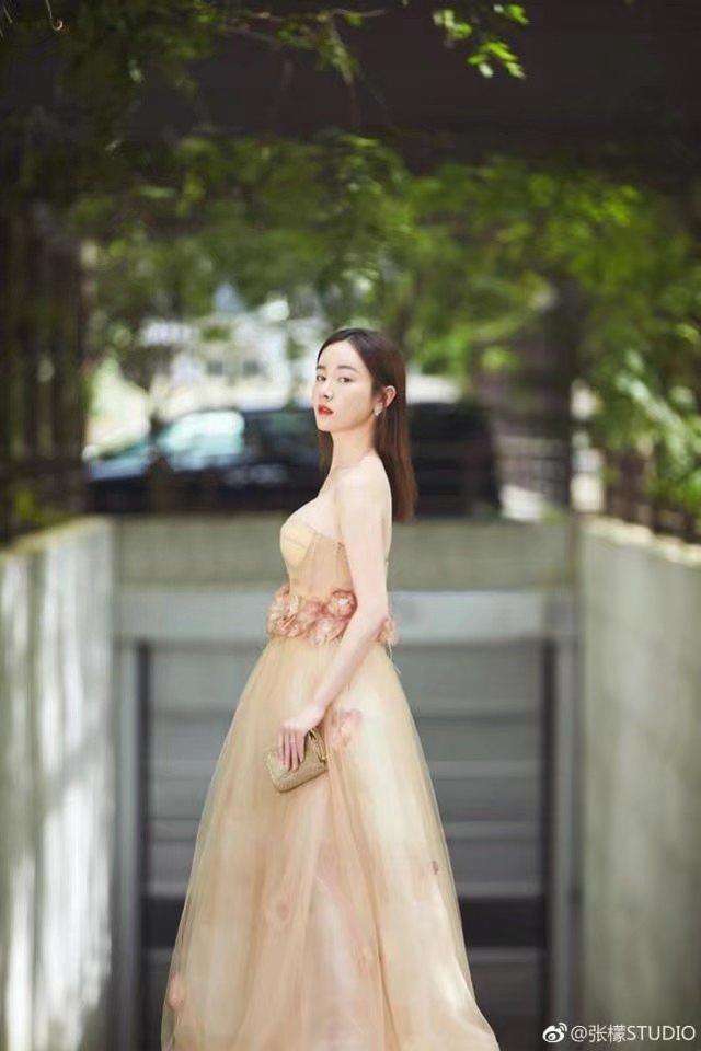 张檬与刘雨欣之间有什么过节,张檬微博刘雨欣