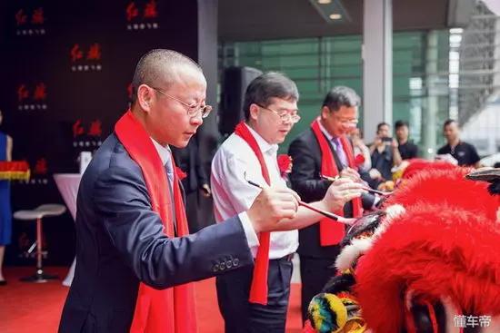 众泰t800预售价7座15万左右,众泰t800预售价