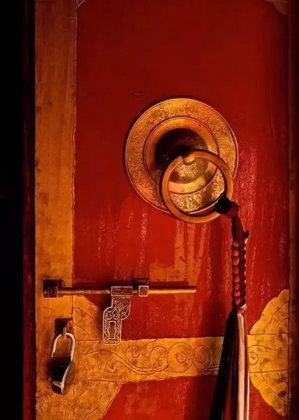 从前的锁古朴图片,庄严古朴的中国锁
