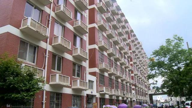 小区占用公共空间归执法局管吗,业主私占公共区域怎么办