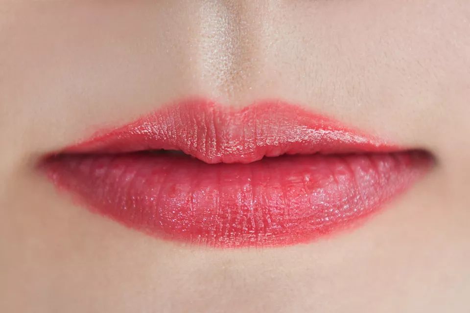 测评显白口红黄黑皮,黄皮口红测评推荐阿玛尼