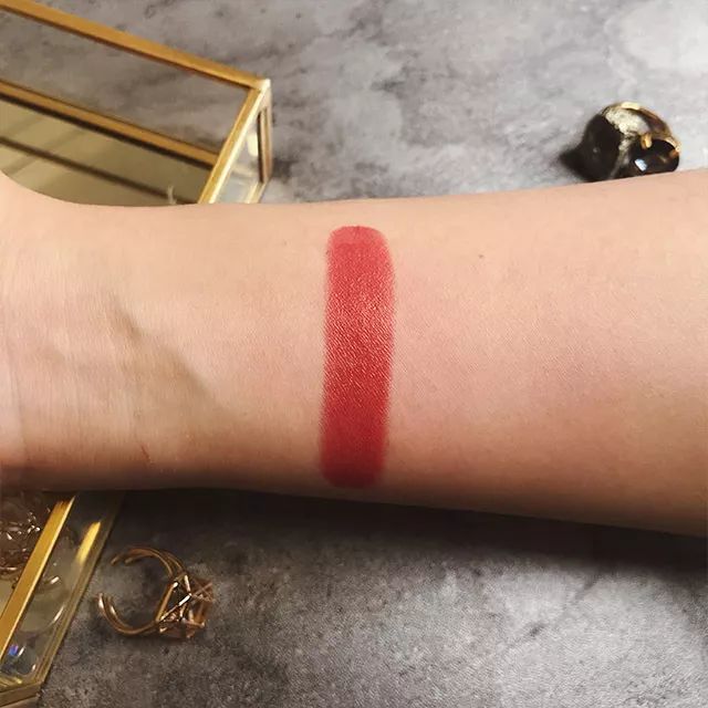 测评显白口红黄黑皮,黄皮口红测评推荐阿玛尼