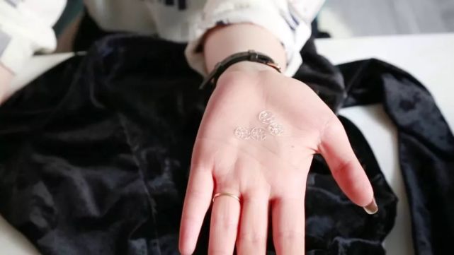 只要两毛钱，闲置就能变新款呦~