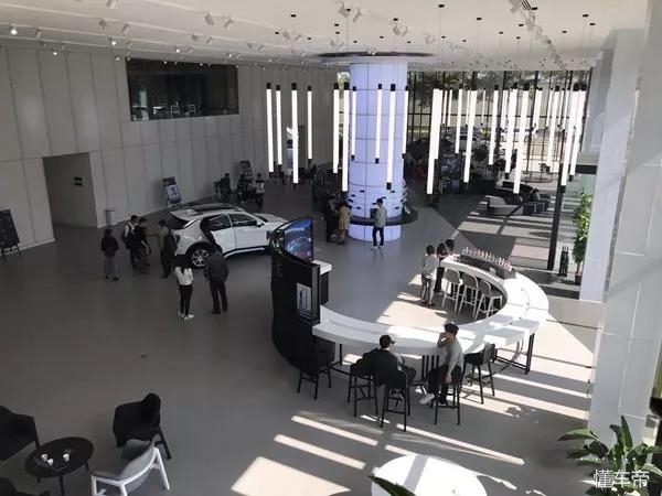 保时捷macan对比领克05,新款领克01加速对比保时捷macan