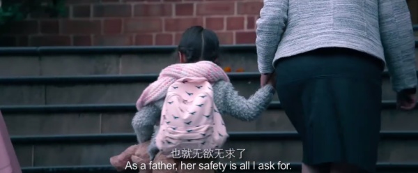 成龙电影里的女儿们，感受着浓浓的父爱，却有一个很蹊跷的共同点