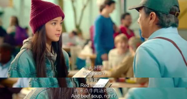 成龙电影里的女儿们，感受着浓浓的父爱，却有一个很蹊跷的共同点