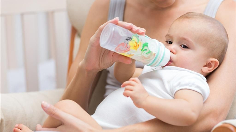 宝宝“歪脖子”是怎么回事？不干预可能会有严重后果