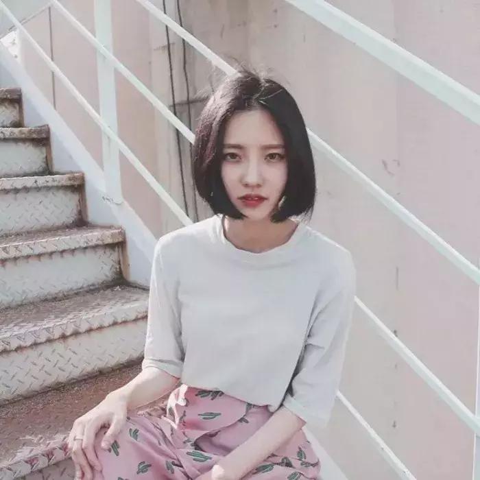 脸大你需要一款整容级瘦脸发型,8款显脸小又减龄的流行发型