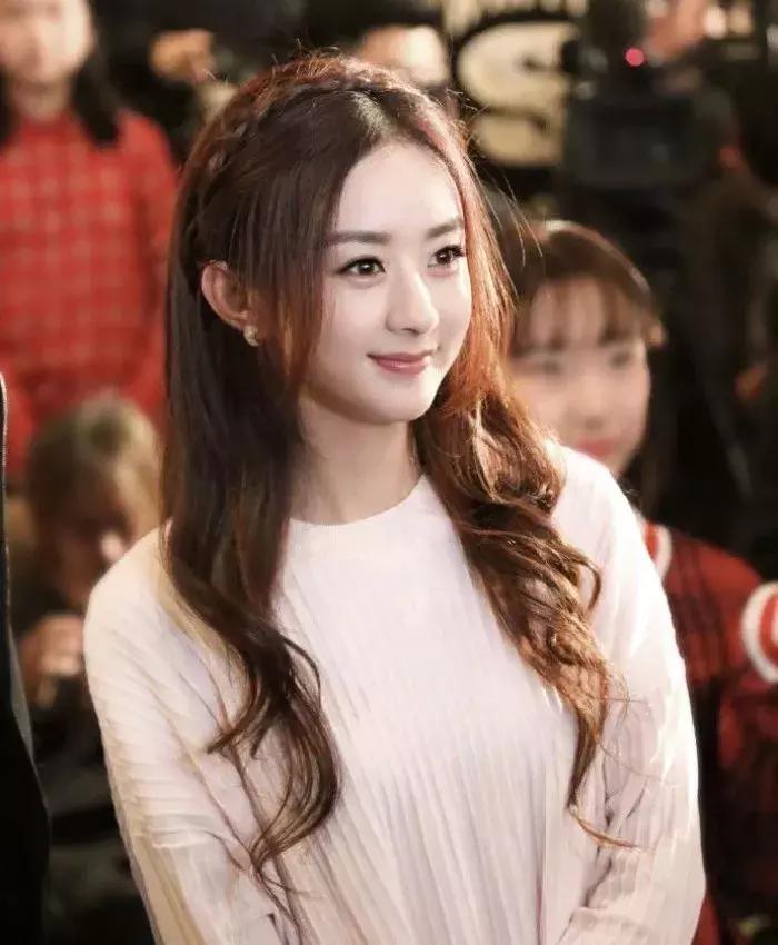 脸大你需要一款整容级瘦脸发型,8款显脸小又减龄的流行发型