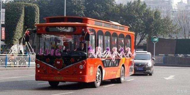 八十万的悍马婚车,8辆悍马婚车