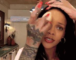 蕾哈娜最新美妆视频,蕾哈娜美妆教程